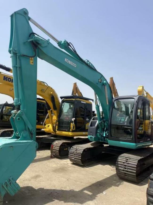 KOBELCO 135SR - Kāpurķēžu ekskavators: foto 2 KOBELCO 135SR - Kāpurķēžu ekskavators: foto 2