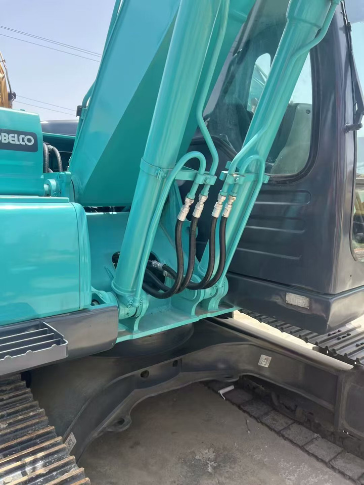 KOBELCO sk130lc - Kāpurķēžu ekskavators: foto 2 KOBELCO sk130lc - Kāpurķēžu ekskavators: foto 2