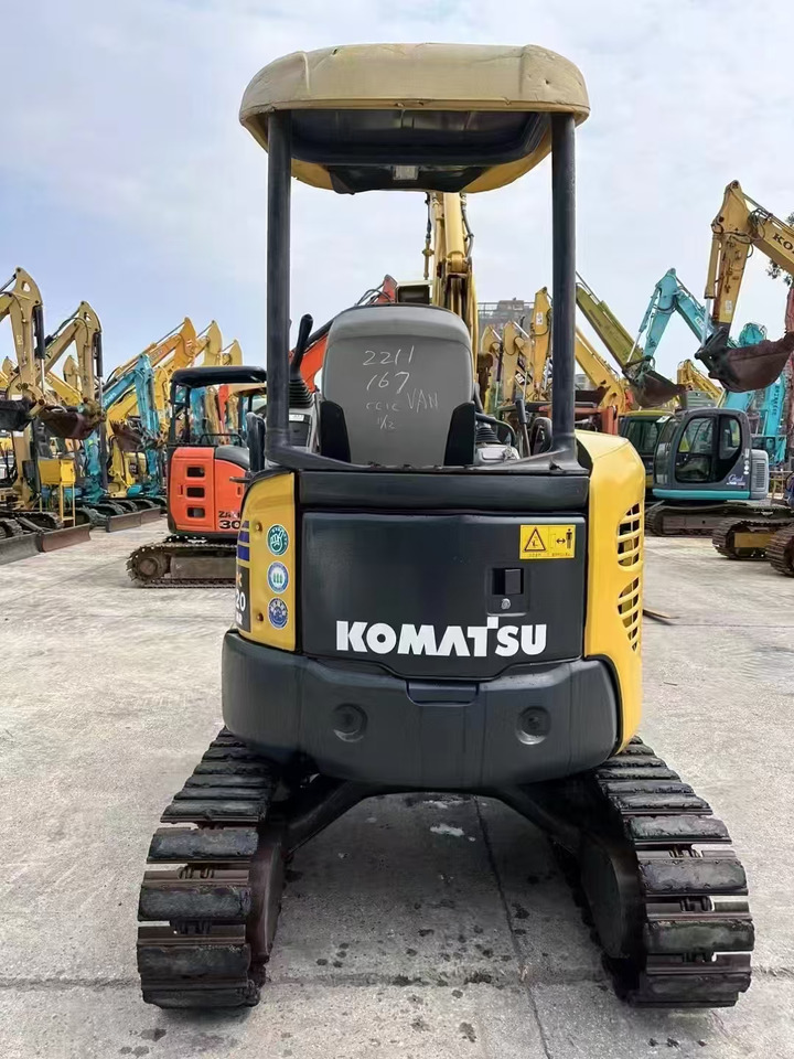 KOMATSU 2-ton - Mini-ekskavators: foto 2 KOMATSU 2-ton - Mini-ekskavators: foto 2