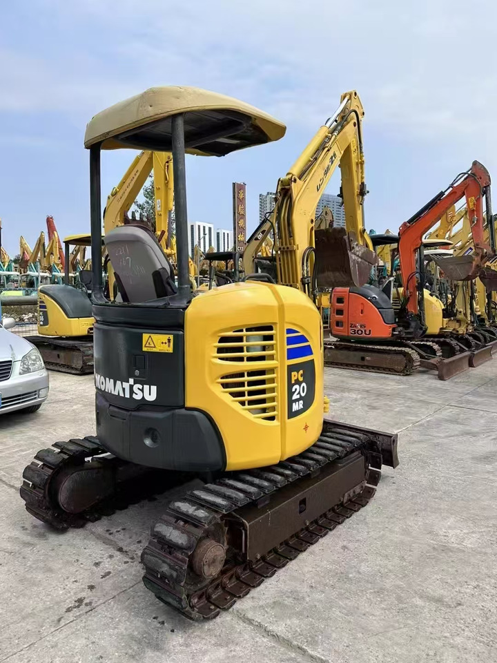 KOMATSU 2-ton - Mini-ekskavators: foto 4 KOMATSU 2-ton - Mini-ekskavators: foto 4