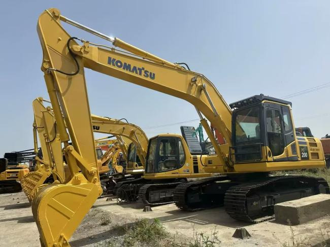 KOMATSU 200-8 - Kāpurķēžu ekskavators: foto 2 KOMATSU 200-8 - Kāpurķēžu ekskavators: foto 2