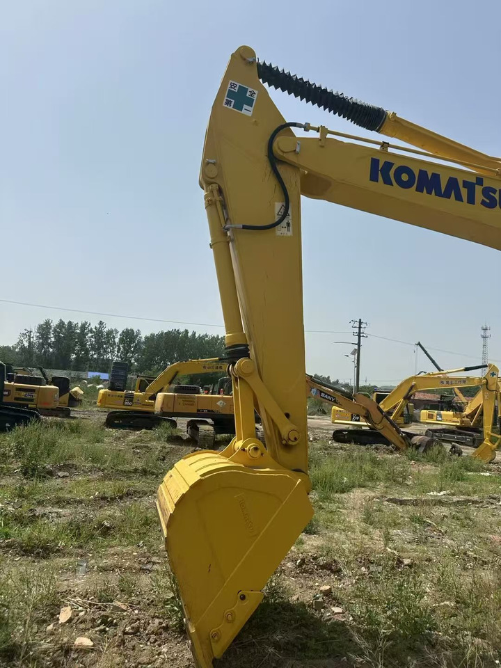 KOMATSU 350 - Kāpurķēžu ekskavators: foto 2 KOMATSU 350 - Kāpurķēžu ekskavators: foto 2