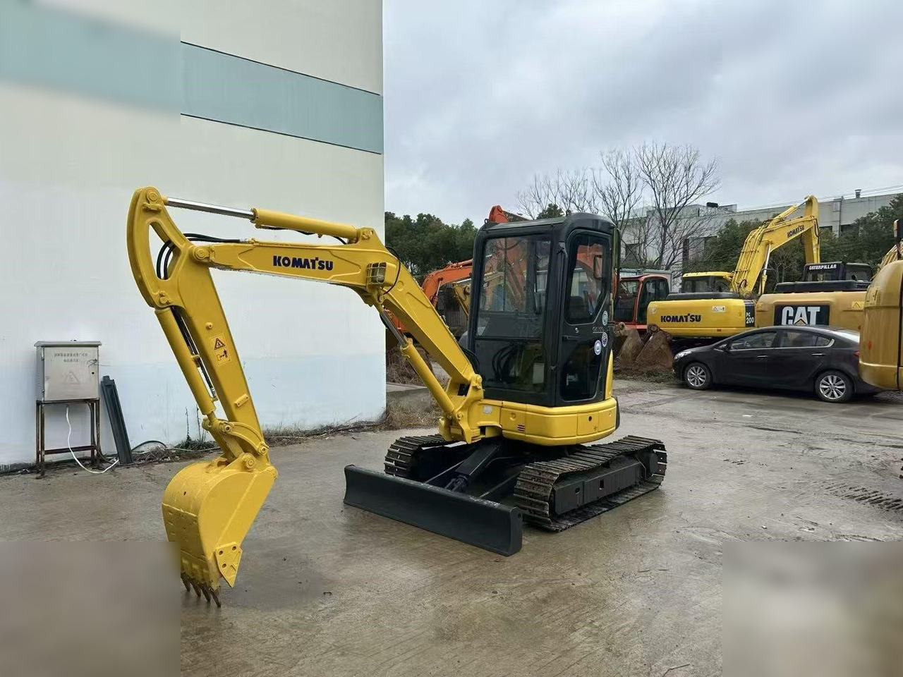 KOMATSU PC35MR - Mini-ekskavators: foto 4 KOMATSU PC35MR - Mini-ekskavators: foto 4