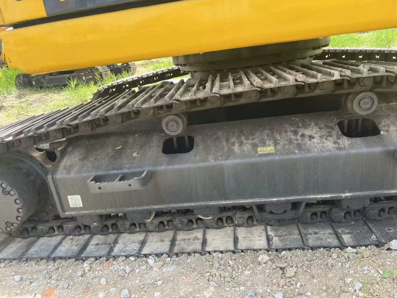 KOMATSU pc200 - Kāpurķēžu ekskavators: foto 4 KOMATSU pc200 - Kāpurķēžu ekskavators: foto 4