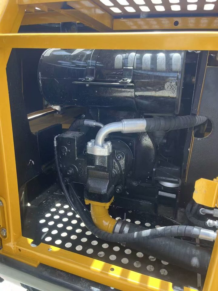 Kāpurķēžu ekskavators SANY SY95c-9: foto 7