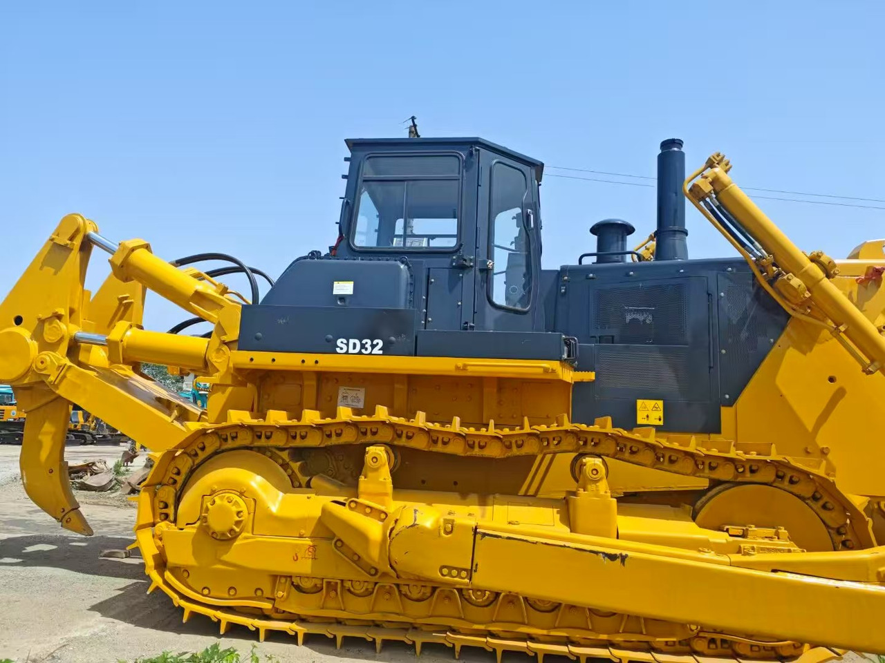 SHANTUI SD32 - Buldozers: foto 4 SHANTUI SD32 - Buldozers: foto 4
