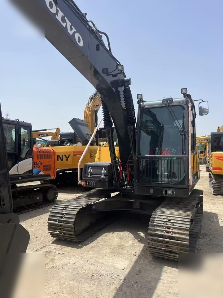 VOLVO EC140 - Kāpurķēžu ekskavators: foto 1 VOLVO EC140 - Kāpurķēžu ekskavators: foto 1