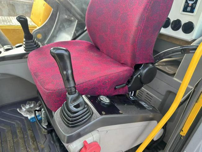 VOLVO EC480 - Kāpurķēžu ekskavators: foto 5 VOLVO EC480 - Kāpurķēžu ekskavators: foto 5