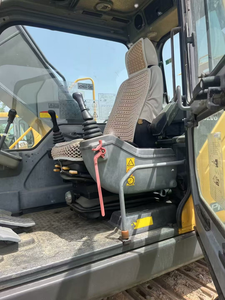 Volvo EC210 - Kāpurķēžu ekskavators: foto 2 Volvo EC210 - Kāpurķēžu ekskavators: foto 2