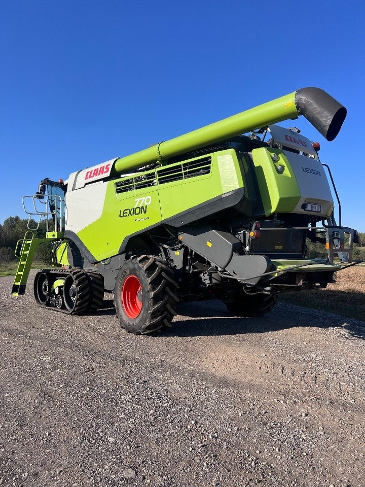 Claas Lexion 770 TT - Labības kombains: foto 2 Claas Lexion 770 TT - Labības kombains: foto 2