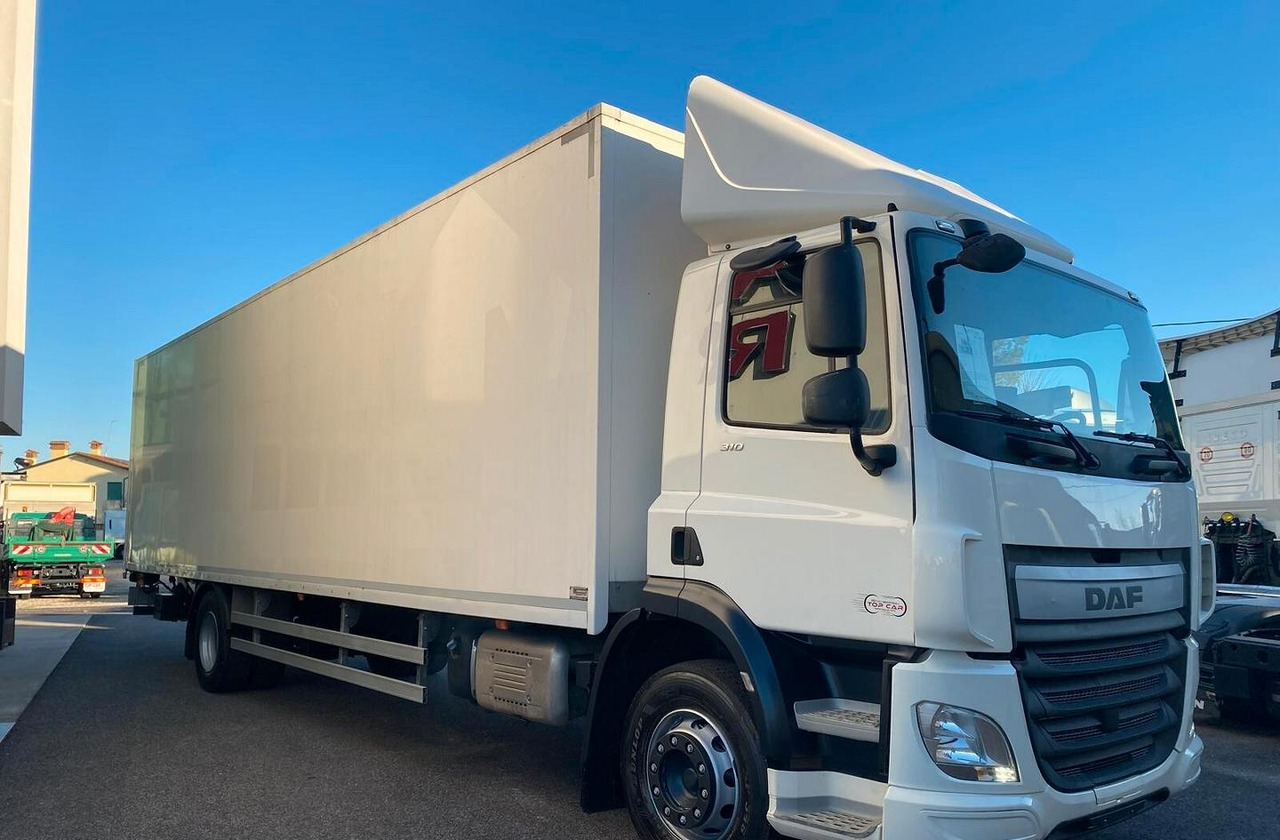 DAF 310 FA CASSONE E SPONDA EURO 6 - Kravas automašīna ar slēgto virsbūvi: foto 3 DAF 310 FA CASSONE E SPONDA EURO 6 - Kravas automašīna ar slēgto virsbūvi: foto 3