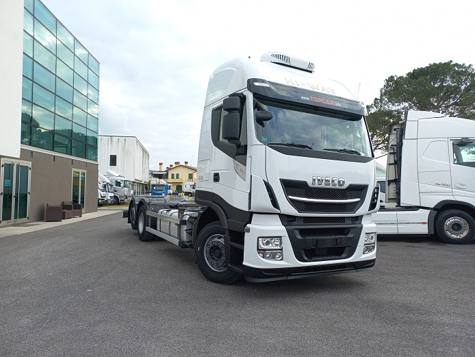 IVECO AS260S48 - Šasija kravas automašīna: foto 5 IVECO AS260S48 - Šasija kravas automašīna: foto 5