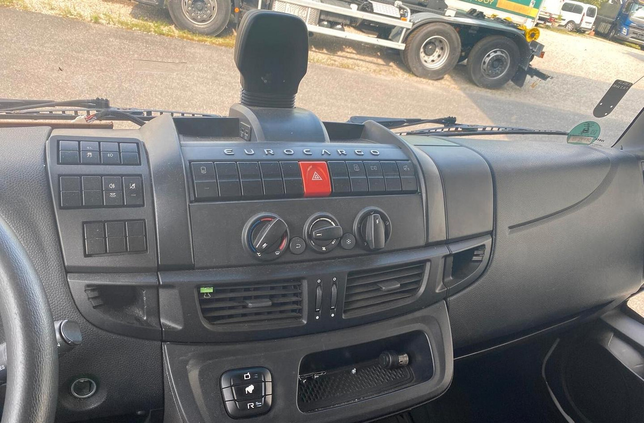 IVECO EUROCARGO 75E19 EURO 6 2018 - Kravas automašīna ar tentu: foto 5 IVECO EUROCARGO 75E19 EURO 6 2018 - Kravas automašīna ar tentu: foto 5