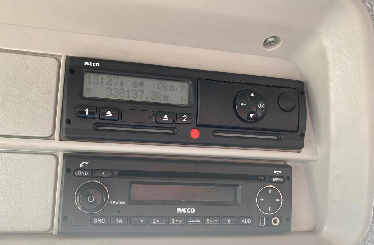 IVECO STRALIS 360 CASSONE FISSO E GRU PALFINGER - Bortu kravas automašīna/ Platforma, Kravas auto ar manipulatoru: foto 4 IVECO STRALIS 360 CASSONE FISSO E GRU PALFINGER - Bortu kravas automašīna/ Platforma, Kravas auto ar manipulatoru: foto 4