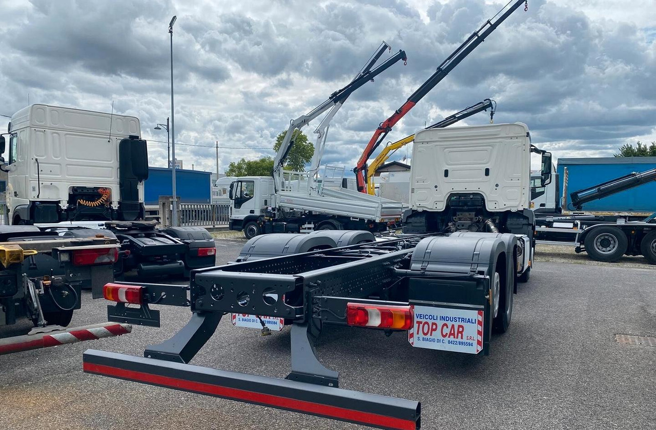 MERCEDES ANTOS 25.40 MOTRICE 3 ASSI TELAIO - Šasija kravas automašīna: foto 4 MERCEDES ANTOS 25.40 MOTRICE 3 ASSI TELAIO - Šasija kravas automašīna: foto 4