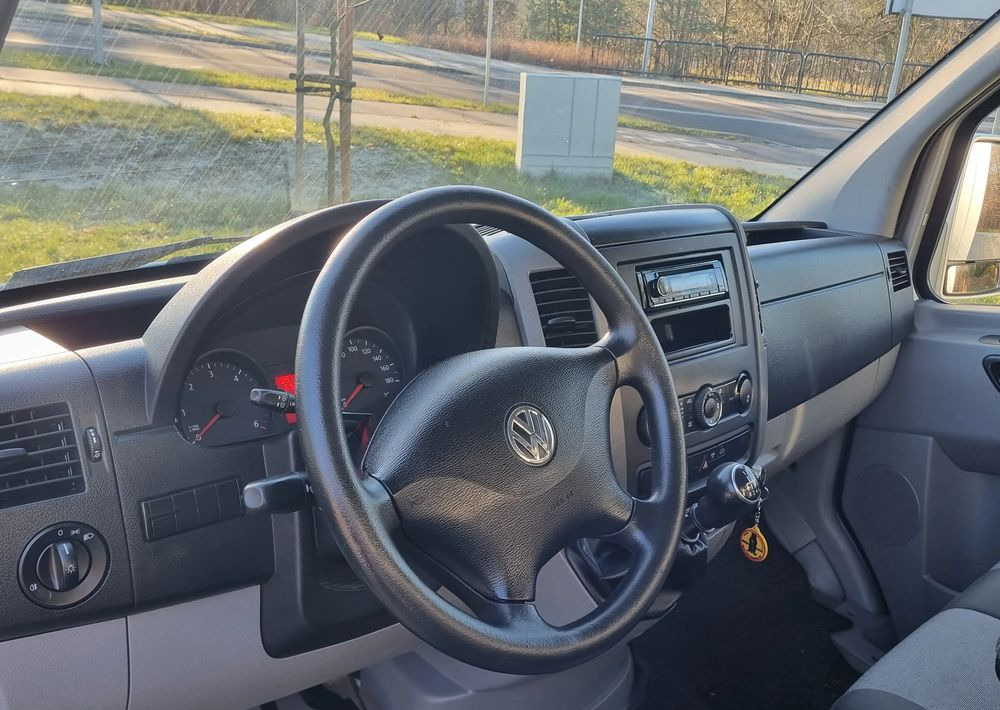 Furgons ar slēgtā virsbūve Volkswagen Crafter: foto 13