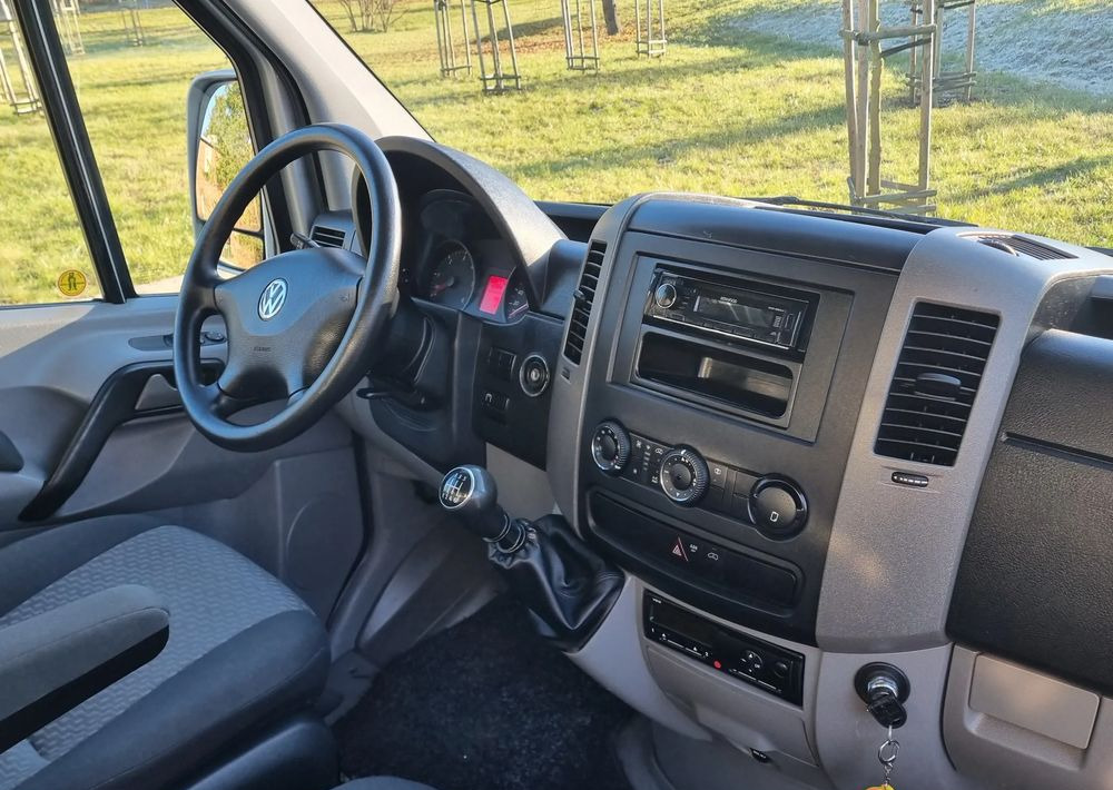 Furgons ar slēgtā virsbūve Volkswagen Crafter: foto 16