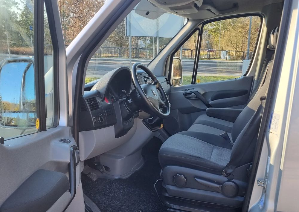 Furgons ar slēgtā virsbūve Volkswagen Crafter: foto 7