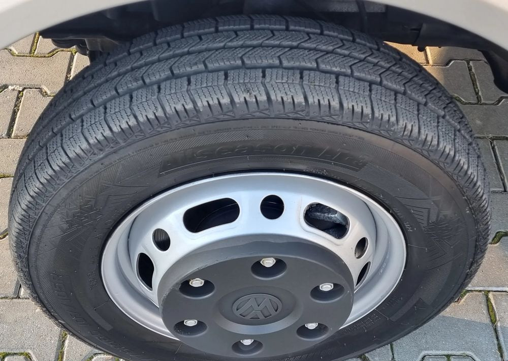 Furgons ar slēgtā virsbūve Volkswagen Crafter: foto 20