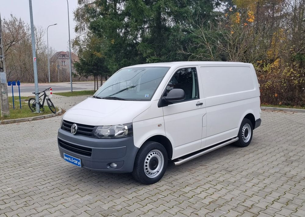 Volkswagen Transporter - Mazs furgons: foto 1 Volkswagen Transporter - Mazs furgons: foto 1