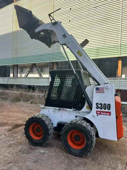 Kompaktiekrāvējs 100%Ready Bobcat S300 Well Sold Most Famous Brand High Quality Bobcat S300 Skid Steer Loader for Sale: foto 6