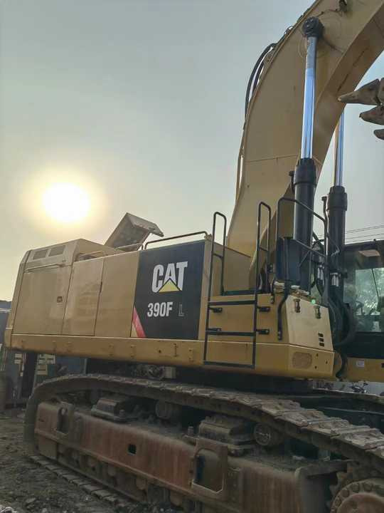 Cat 390F Gold Supplier Good Price Best Price 90tons Used Caterpillar 390F Good Price Used Caterpillar 390F - Kāpurķēžu ekskavators: foto 5 Cat 390F Gold Supplier Good Price Best Price 90tons Used Caterpillar 390F Good Price Used Caterpillar 390F - Kāpurķēžu ekskavators: foto 5