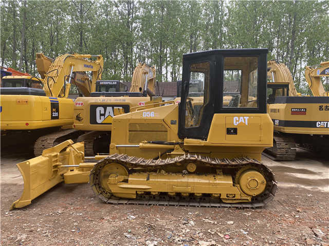 Caterpillar Used D5 Bulldozer , CAT D5g D5h D5k with Ripper , CAT D4h D5h D6h D7h - Buldozers: foto 4 Caterpillar Used D5 Bulldozer , CAT D5g D5h D5k with Ripper , CAT D4h D5h D6h D7h - Buldozers: foto 4