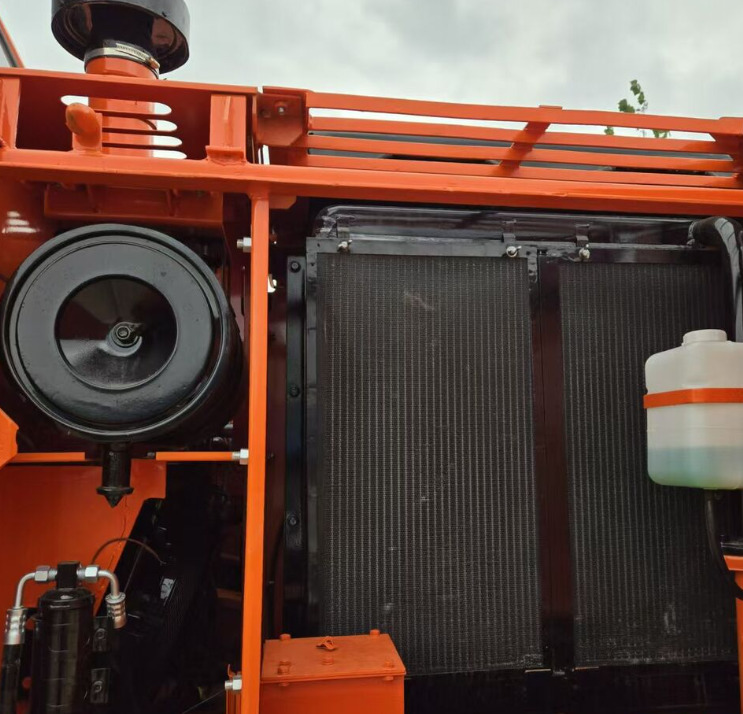 DOOSAN Good Condition Original Doosan DH150w-7 Wheel Excavator 15 Tons Used Doosan Dh150w-7 Excavator Used Wheel Excavator for Sale - Celtniecības tehnika: foto 2 DOOSAN Good Condition Original Doosan DH150w-7 Wheel Excavator 15 Tons Used Doosan Dh150w-7 Excavator Used Wheel Excavator for Sale - Celtniecības tehnika: foto 2