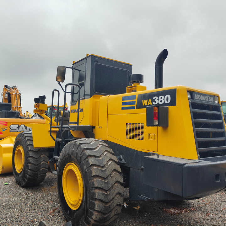 Certified Pre-Owned Komatsu WA380-3 | Heavy-Duty Loader for Mining/ Construction - Price Negotiable! - Riteņu iekrāvējs: foto 1 Certified Pre-Owned Komatsu WA380-3 | Heavy-Duty Loader for Mining/ Construction - Price Negotiable! - Riteņu iekrāvējs: foto 1