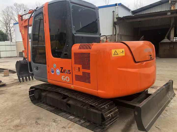 Cheap Price Hitachi ZX60 Used Excavator for Sale Used 6 Tons Hitachi Mini Excavator with Good Performance - Ekskavators: foto 2 Cheap Price Hitachi ZX60 Used Excavator for Sale Used 6 Tons Hitachi Mini Excavator with Good Performance - Ekskavators: foto 2