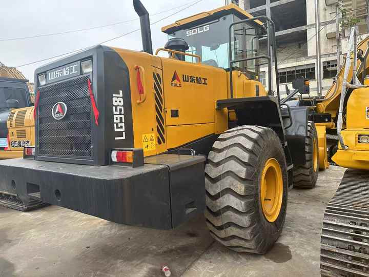 China Famous Brand SDLG Used SDLG 958L Wheel Loader Running Working Condition Low Price for Sale - Riteņu iekrāvējs: foto 5 China Famous Brand SDLG Used SDLG 958L Wheel Loader Running Working Condition Low Price for Sale - Riteņu iekrāvējs: foto 5