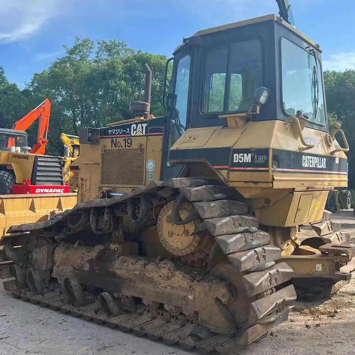 Good Condition D5M Mini Bulldozer New Crawler Bulldozer with Parts Price Bulldozers - Buldozers: foto 5 Good Condition D5M Mini Bulldozer New Crawler Bulldozer with Parts Price Bulldozers - Buldozers: foto 5