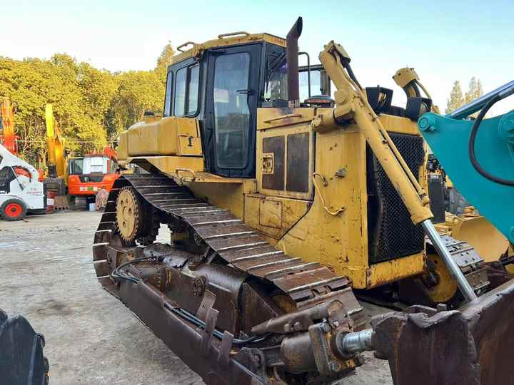 Good Condition D6h Mini Bulldozer New Crawler Bulldozer with Parts Price Bulldozers - Buldozers: foto 5 Good Condition D6h Mini Bulldozer New Crawler Bulldozer with Parts Price Bulldozers - Buldozers: foto 5
