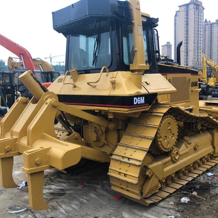 Good Condition D6m Mini Bulldozer New Crawler Bulldozer with Parts Price Bulldozers - Buldozers: foto 4 Good Condition D6m Mini Bulldozer New Crawler Bulldozer with Parts Price Bulldozers - Buldozers: foto 4