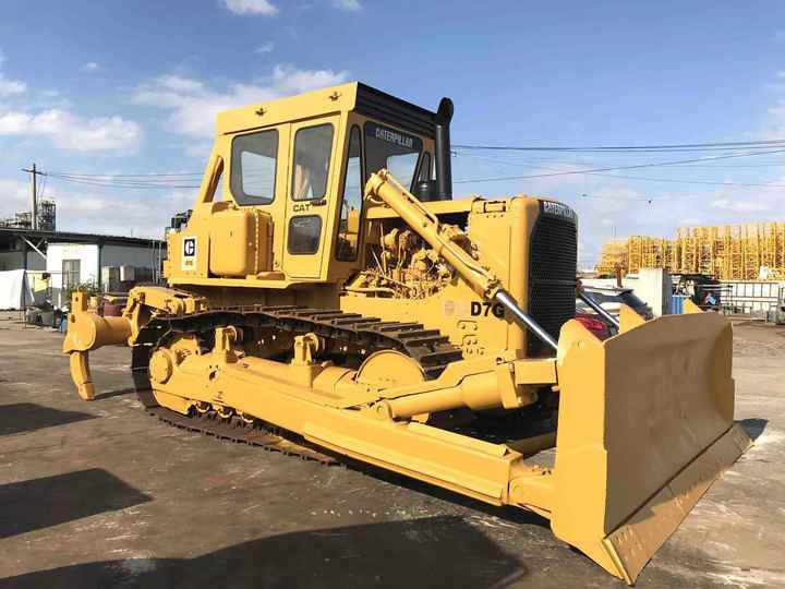 Good Condition D7G Mini Bulldozer New Crawler Bulldozer with Parts Price Bulldozers - Buldozers: foto 4 Good Condition D7G Mini Bulldozer New Crawler Bulldozer with Parts Price Bulldozers - Buldozers: foto 4