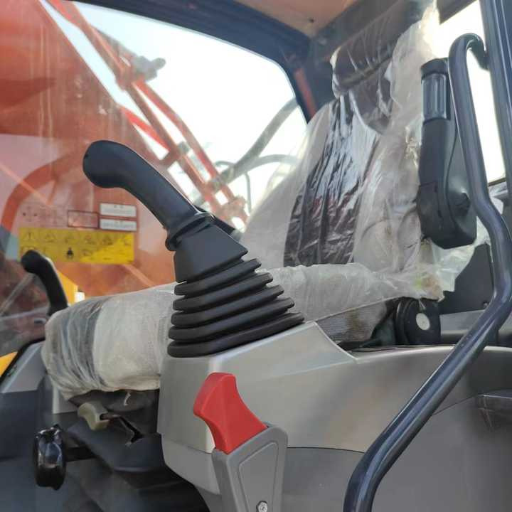 Korea Made Doosan Digger Dx300lc Doosan Used Machinery Excavator , Doosan Dx220 Dx300 Dx200 - Kāpurķēžu ekskavators: foto 5 Korea Made Doosan Digger Dx300lc Doosan Used Machinery Excavator , Doosan Dx220 Dx300 Dx200 - Kāpurķēžu ekskavators: foto 5