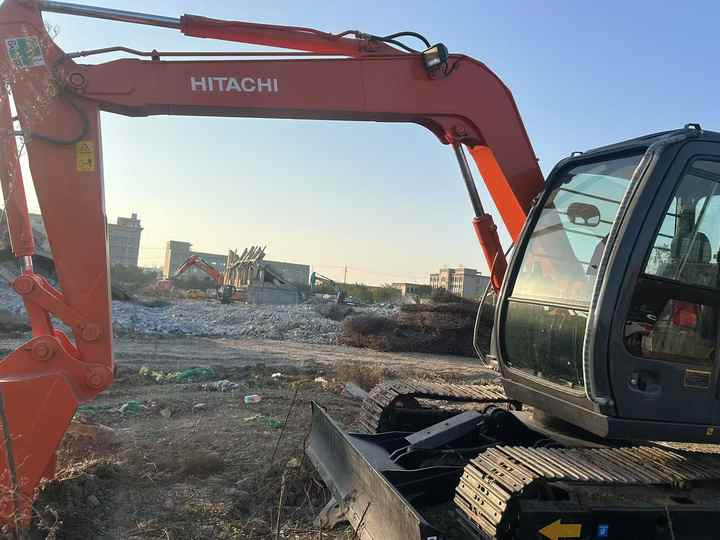 Original Japan Hitachi Used Zx55 Excavator for Sale Used Hitachi Zx60 Zx70 Hydraulic Excavator Hitachi Zaxis 55 Digger - Mini-ekskavators: foto 5 Original Japan Hitachi Used Zx55 Excavator for Sale Used Hitachi Zx60 Zx70 Hydraulic Excavator Hitachi Zaxis 55 Digger - Mini-ekskavators: foto 5
