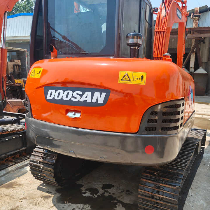 Original Second-hand Doosan DH60-7 Excavator Is in Good Condition Strong and Simple Maintenance - Kāpurķēžu ekskavators: foto 5 Original Second-hand Doosan DH60-7 Excavator Is in Good Condition Strong and Simple Maintenance - Kāpurķēžu ekskavators: foto 5