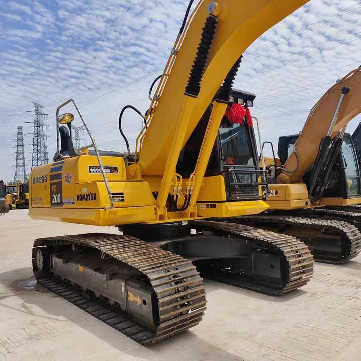 PC200-8 Low Working Hour Second Hand 20 Ton Excavator Komatsu Pc200-8 Crawler Excavator Used Komatsu Excavator PC200-8N1 - Ekskavators: foto 3 PC200-8 Low Working Hour Second Hand 20 Ton Excavator Komatsu Pc200-8 Crawler Excavator Used Komatsu Excavator PC200-8N1 - Ekskavators: foto 3
