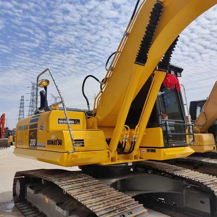 PC200-8 Low Working Hour Second Hand 20 Ton Excavator Komatsu Pc200-8 Crawler Excavator Used Komatsu Excavator PC200-8N1 - Ekskavators: foto 5 PC200-8 Low Working Hour Second Hand 20 Ton Excavator Komatsu Pc200-8 Crawler Excavator Used Komatsu Excavator PC200-8N1 - Ekskavators: foto 5