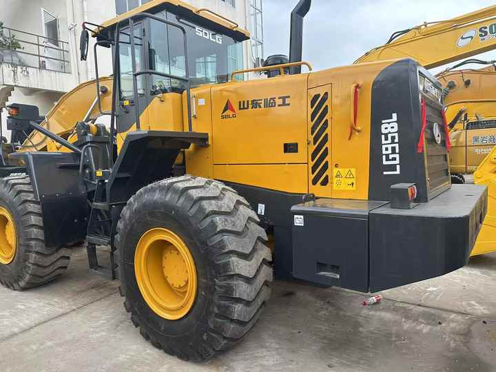 SDLG Wheel Loader 985L Second -hand Wheel Loader Electric Valve Water Pump Engine diesel Pump Valve in China - Riteņu iekrāvējs: foto 5 SDLG Wheel Loader 985L Second -hand Wheel Loader Electric Valve Water Pump Engine diesel Pump Valve in China - Riteņu iekrāvējs: foto 5