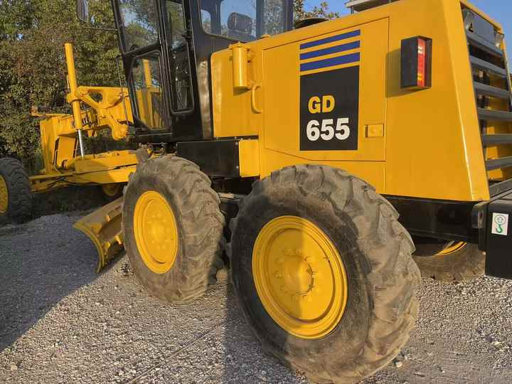 USED Komatsu GD655 Grader with Good Condition for Sale - Greiders: foto 2 USED Komatsu GD655 Grader with Good Condition for Sale - Greiders: foto 2