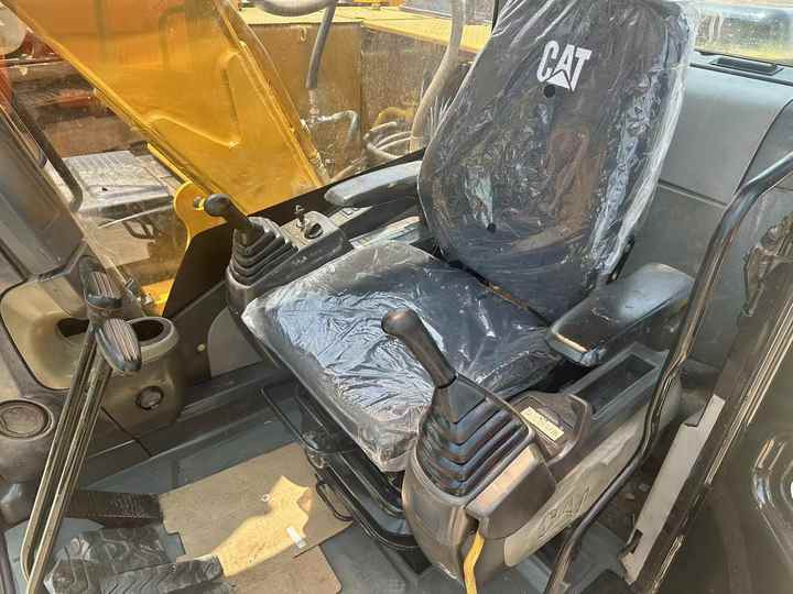 Used Cat 312 Crawler Excavator for Sale - Kāpurķēžu ekskavators: foto 5 Used Cat 312 Crawler Excavator for Sale - Kāpurķēžu ekskavators: foto 5