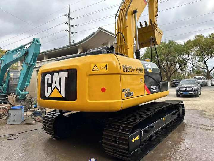 Used Caterpillar 323d Excavator for Sale Original Caterpillar 320 330 323 336d Excavator on Sale - Kāpurķēžu ekskavators: foto 2 Used Caterpillar 323d Excavator for Sale Original Caterpillar 320 330 323 336d Excavator on Sale - Kāpurķēžu ekskavators: foto 2