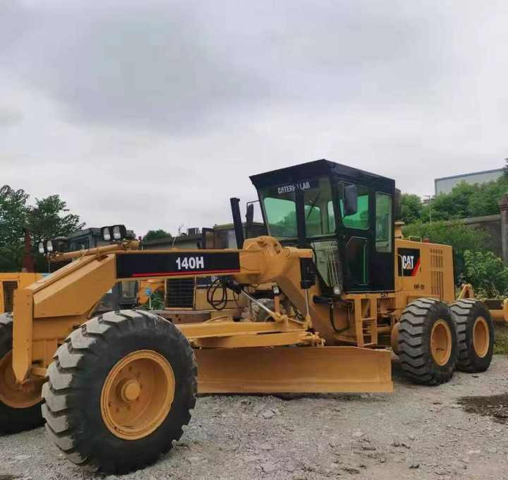 Used Caterpillar CAT 140H Land Road Motor Grader CAT140 CAT140H Used Grader Cheap Price for Sale līzingu Used Caterpillar CAT 140H Land Road Motor Grader CAT140 CAT140H Used Grader Cheap Price for Sale: foto 6