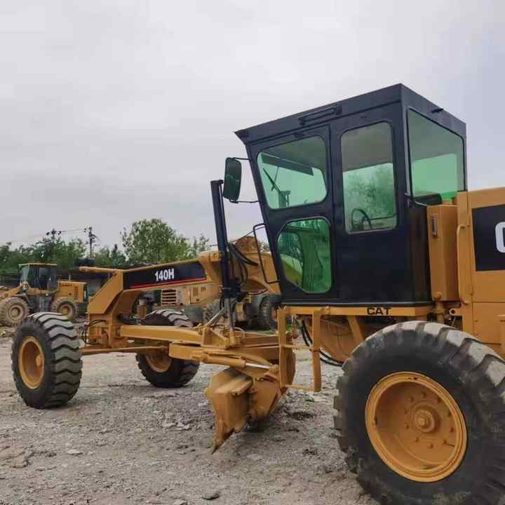 Used Caterpillar CAT 140H Land Road Motor Grader CAT140 CAT140H Used Grader Cheap Price for Sale - Greiders: foto 3 Used Caterpillar CAT 140H Land Road Motor Grader CAT140 CAT140H Used Grader Cheap Price for Sale - Greiders: foto 3
