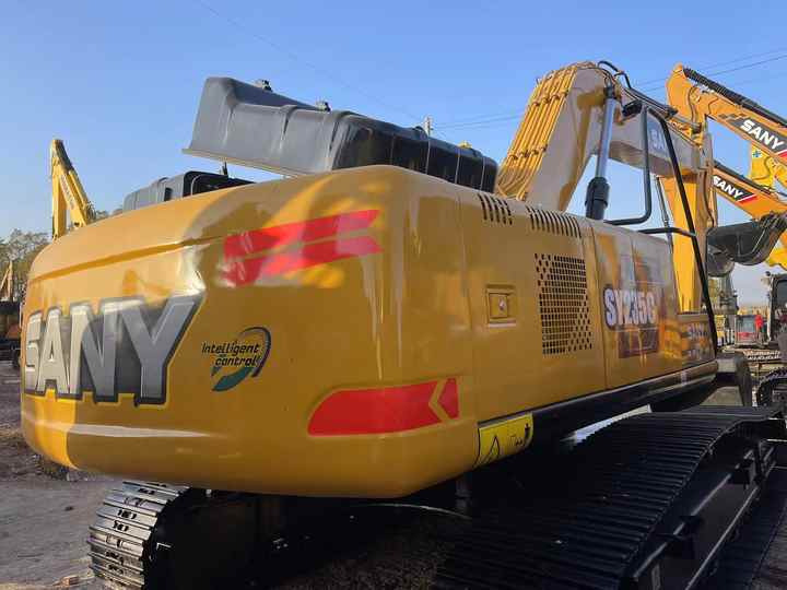 Used China Brand Sany 235c Excavator for Sale - Kāpurķēžu ekskavators: foto 2 Used China Brand Sany 235c Excavator for Sale - Kāpurķēžu ekskavators: foto 2