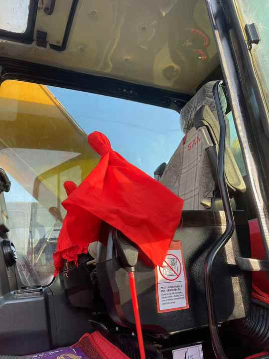 Used China Brand Sany 235c Excavator for Sale - Kāpurķēžu ekskavators: foto 5 Used China Brand Sany 235c Excavator for Sale - Kāpurķēžu ekskavators: foto 5