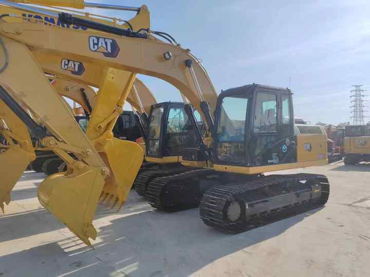 Used Crawler 315d2gc Caterpillar Excavator for Sale Used Engineering & Construction Machinery - Kāpurķēžu ekskavators: foto 2 Used Crawler 315d2gc Caterpillar Excavator for Sale Used Engineering & Construction Machinery - Kāpurķēžu ekskavators: foto 2