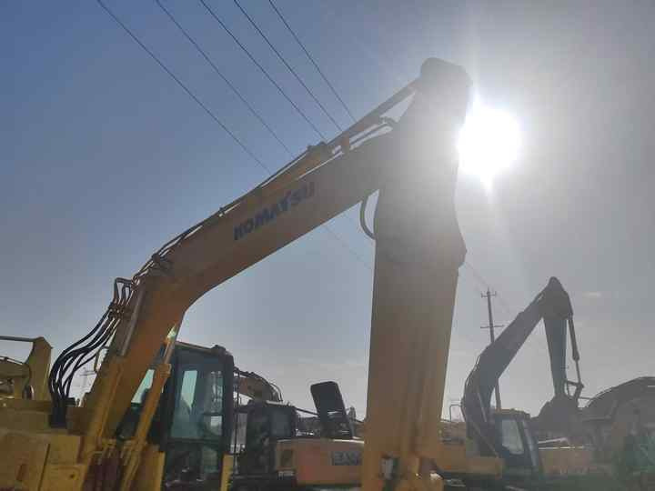 Used Good Quality Japan Original PC138us in Good Condition PC138us Komatsu - Kāpurķēžu ekskavators: foto 4 Used Good Quality Japan Original PC138us in Good Condition PC138us Komatsu - Kāpurķēžu ekskavators: foto 4